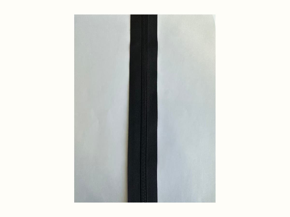 #8 Nylon Coil Zipper
